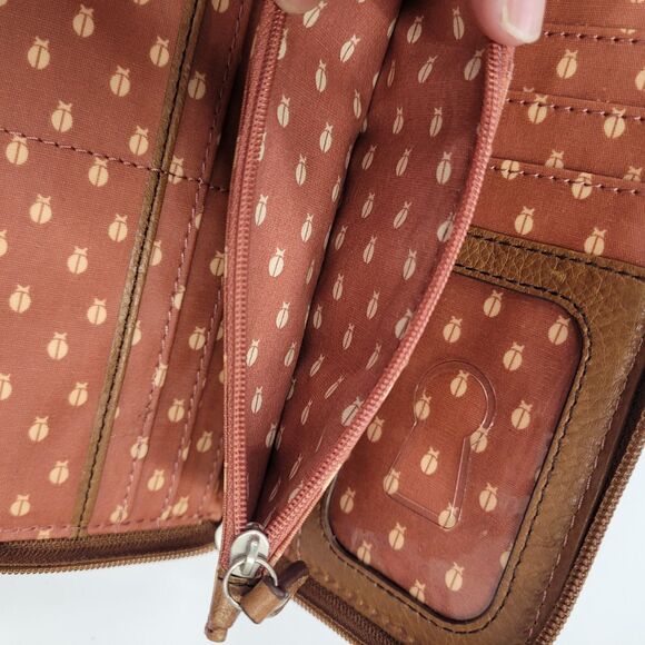 Fossil Key-Per  Poppy Floral Wallet Cred Cards Checkbook Zip Silver Logo NWOT - Picture 7 of 9